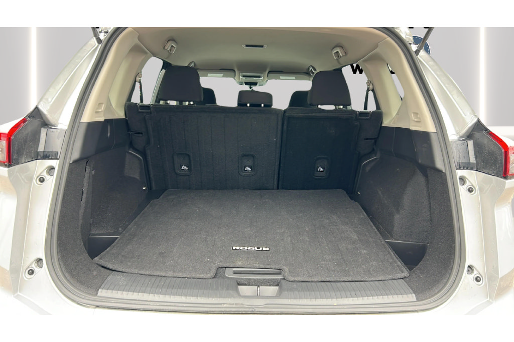 Used 2025 Nissan Rogue S AWD/4WD image 26