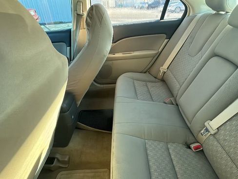 Used 2011 Ford Fusion SE image 5