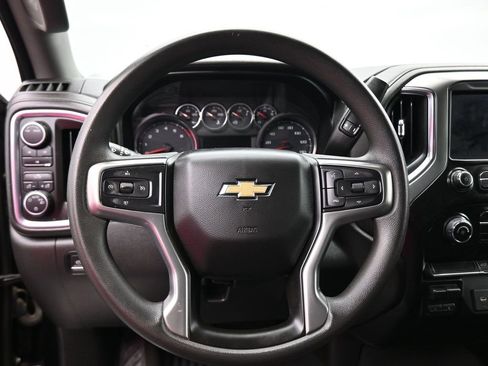 Used 2022 Chevrolet Silverado 2500 LT image 15