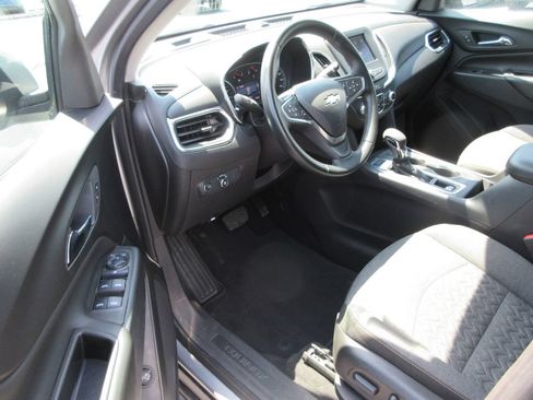 Certified 2024 Chevrolet Equinox LT AWD/4WD image 13