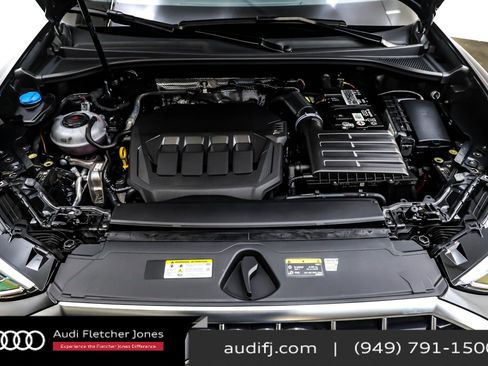 Used 2023 Audi Q3 2.0T Premium Plus w/ Premium Plus Package image 9