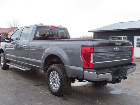 Used 2022 Ford F250 Lariat w/ Chrome Package image 17