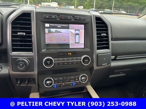 Used 2019 Ford Expedition Platinum AWD/4WD image 16