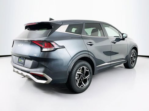 Used 2024 Kia Sportage LX image 9