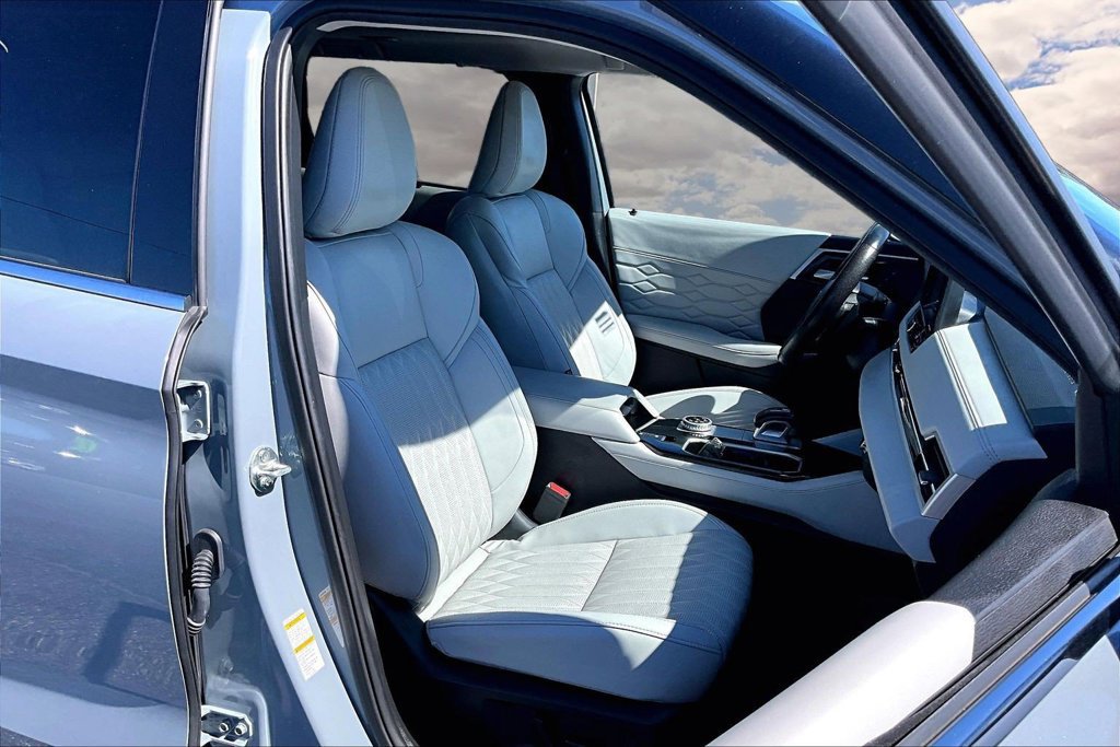 Used 2025 Mitsubishi Outlander SEL FWD image 30