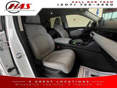 Used 2023 Honda Pilot LX image 10