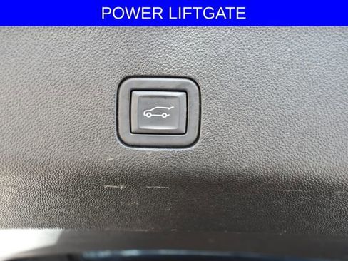 Used 2023 Chevrolet Suburban LT AWD/4WD image 7