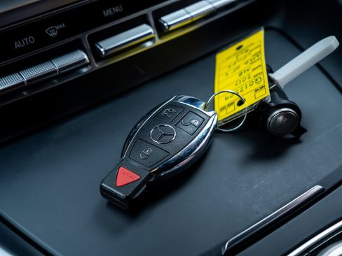 Used 2017 Mercedes-Benz AMG GT S w/ Exclusive Interior Package image 18