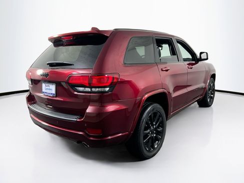 Used 2022 Jeep Grand Cherokee Laredo X image 5