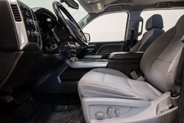 Used 2018 Chevrolet Silverado 1500 LT w/ All Star Edition AWD/4WD image 13