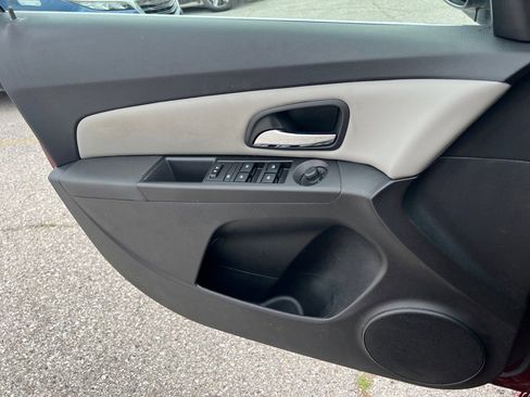 Used 2015 Chevrolet Cruze LT w/ RS Package image 17