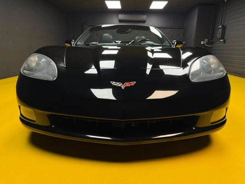 Used 2008 Chevrolet Corvette Convertible w/ Preferred Equipment Group RWD image 2