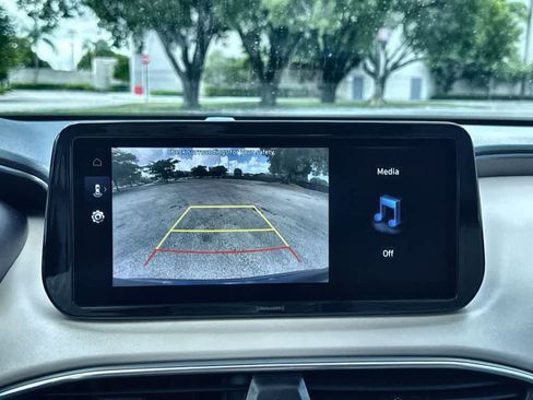 Used 2023 Hyundai Santa Fe SEL FWD image 19