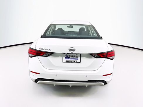Used 2025 Nissan Sentra SV FWD image 7