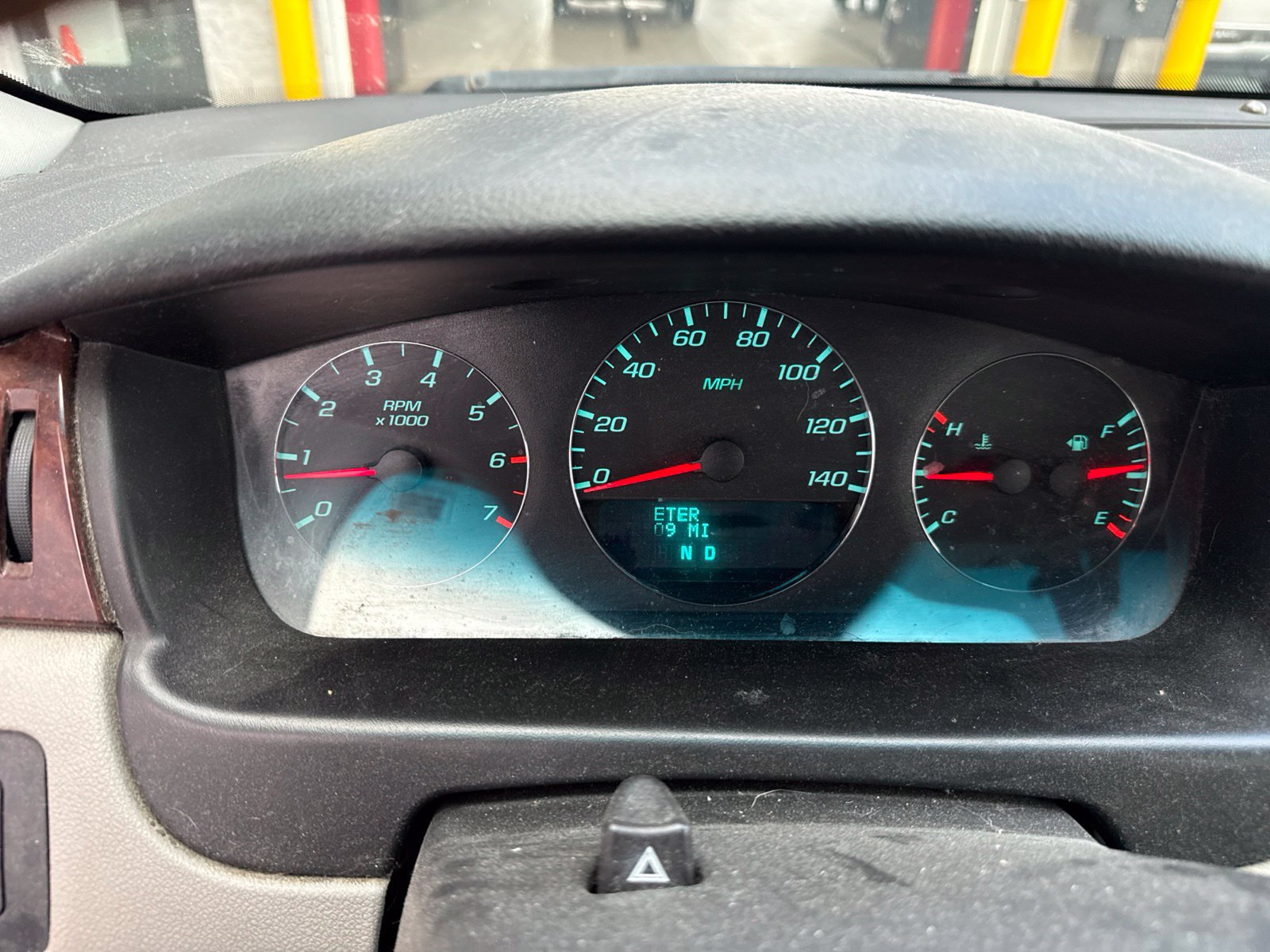 Used 2010 Chevrolet Impala LTZ FWD image 16
