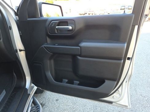 Used 2022 Chevrolet Silverado 1500 Custom Trail Boss w/ LPO, Dark Essentials Package AWD/4WD image 56