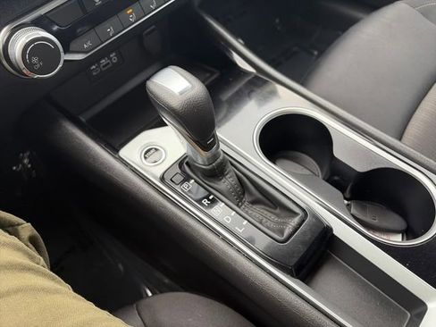 Used 2024 Nissan Altima 2.5 SV image 21