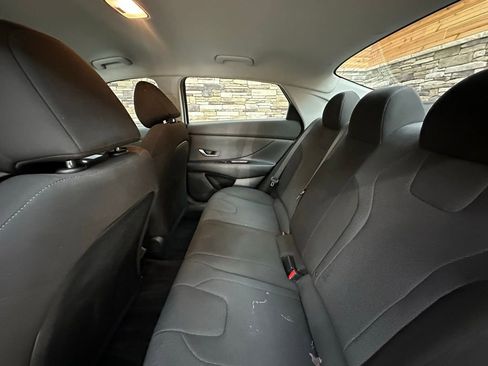 Certified 2024 Hyundai Elantra SE image 26