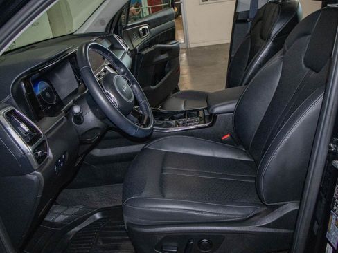 Used 2023 Kia Sorento SX AWD/4WD image 8