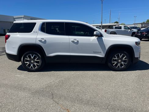 Used 2021 GMC Acadia SLE FWD image 4