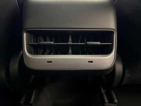 Used 2022 Tesla Model Y Performance image 20