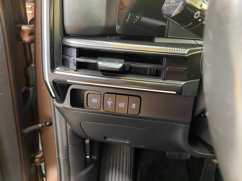 Used 2025 Hyundai Santa Fe Calligraphy AWD/4WD image 39