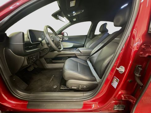 Used 2023 Hyundai Ioniq 6 SEL image 13