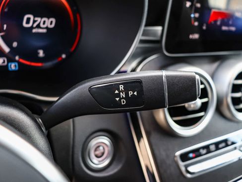 Used 2020 Mercedes-Benz GLC 300 image 26