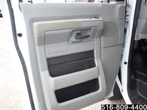 Used 2015 Ford E-450 and Econoline 450 Super Duty w/ Power Windows & Locks Group image 15