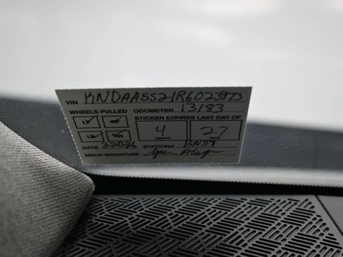 Used 2024 Kia EV9 Light image 11