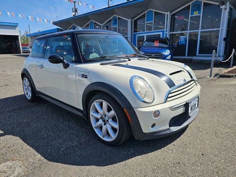 Used 2005 MINI Cooper S FWD image 1