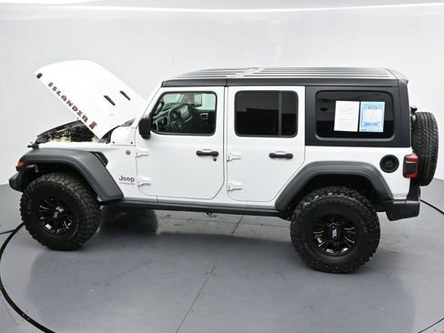 Used 2021 Jeep Wrangler Unlimited Sport AWD/4WD image 40