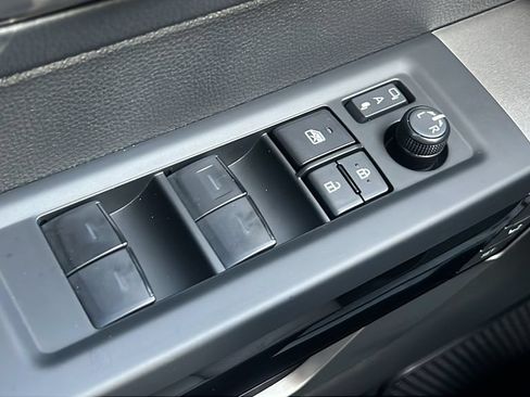Certified 2026 Toyota Tundra Limited AWD/4WD image 18
