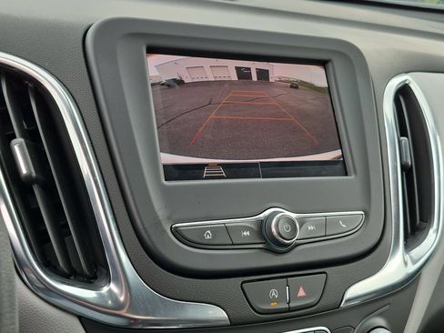 Certified 2024 Chevrolet Equinox LS FWD image 15