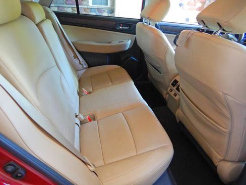 Used 2015 Subaru Outback 3.6R Limited AWD/4WD image 16
