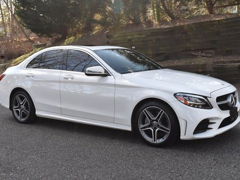 Used 2020 Mercedes-Benz C 300 4MATIC Sedan image 11