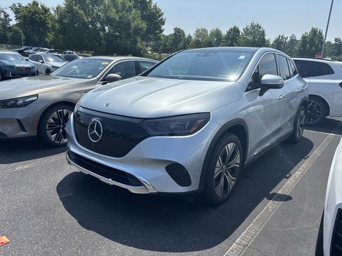 Used 2023 Mercedes-Benz EQE 350+ SUV image 13