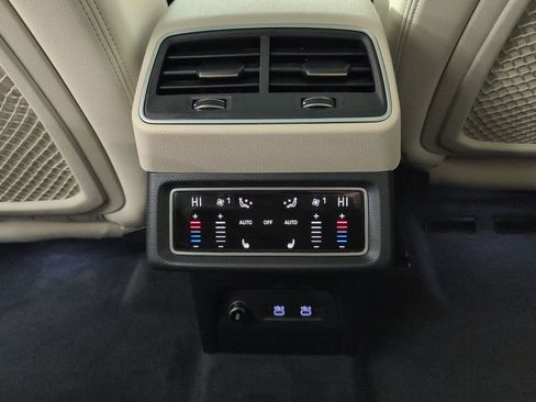 Certified 2021 Audi e-tron Premium Plus w/ Premium Plus Package image 21