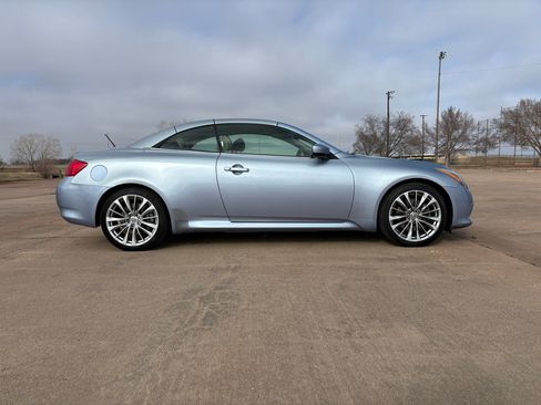 Used 2011 INFINITI G37 2dr Base w/ Premium Pkg image 24