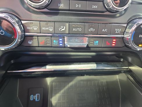 Used 2022 Ford F150 Lariat w/ Equipment Group 502A High AWD/4WD image 28