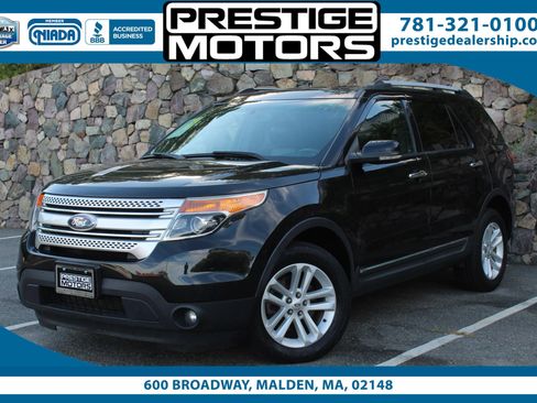 Used 2013 Ford Explorer XLT image 1