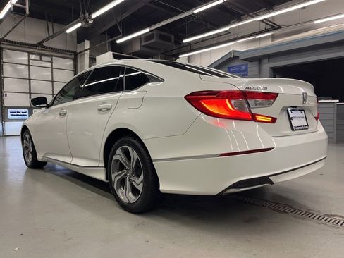 Used 2018 Honda Accord EX image 5