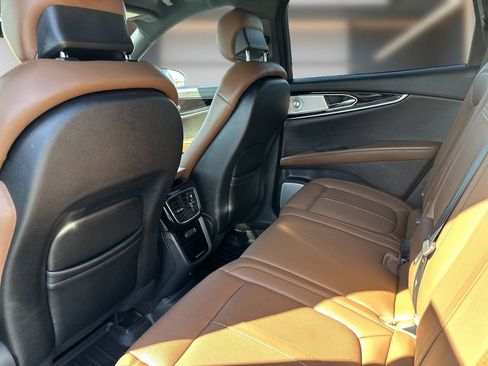 Used 2021 Lincoln Nautilus Reserve w/ Equipment Group 202A image 12