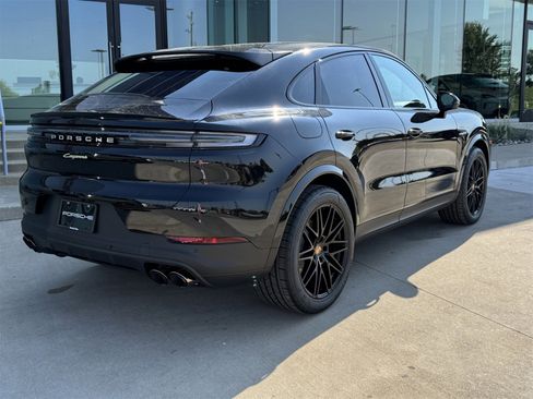 New 2026 Porsche Cayenne E-Hybrid Coupe image 7