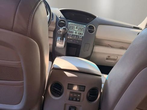Used 2011 Honda Pilot EX-L image 9