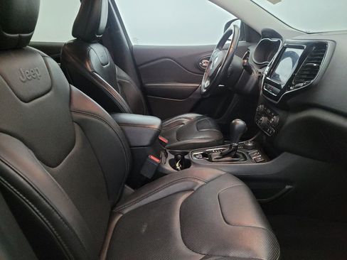Used 2019 Jeep Cherokee Limited AWD/4WD image 21