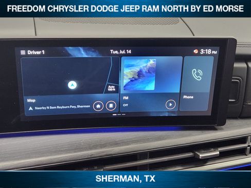 Used 2025 Hyundai Santa Fe Limited FWD image 11