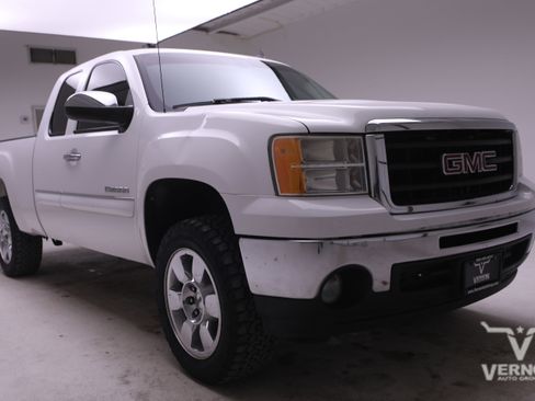 Used 2009 GMC Sierra 1500 SLE w/ Regional Value Package image 6