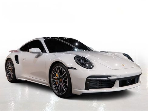 Used 2021 Porsche 911 Turbo S image 8