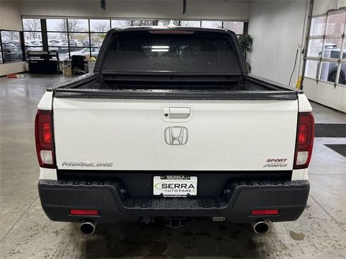 Certified 2022 Honda Ridgeline Sport image 5